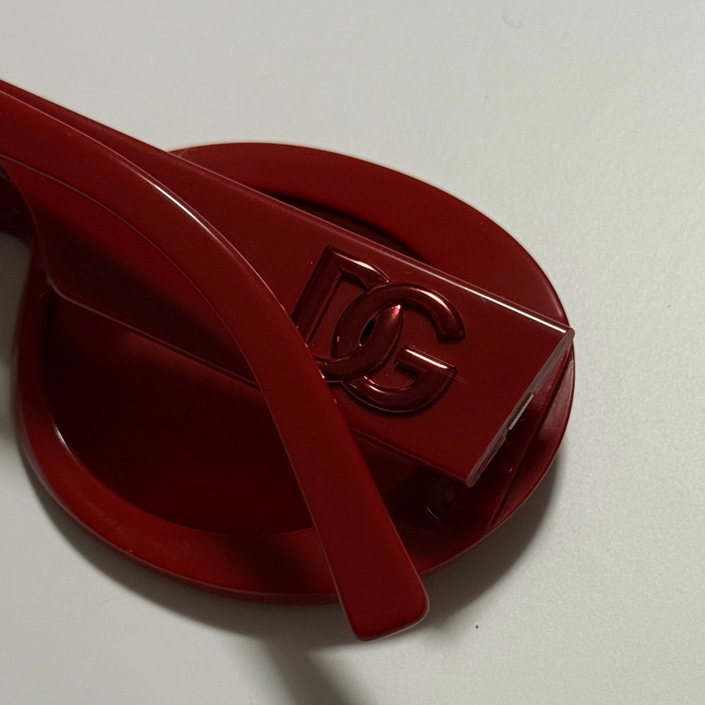 DOLCE & GABBANA Red Oval Sunglasses - Picture 5 of 9
